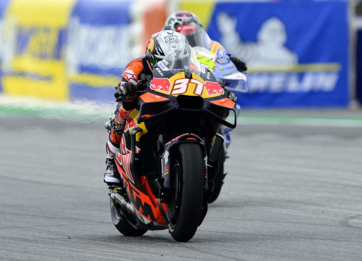 Lap times prove Pedro Acosta gains but his KTM can't do what the Ducati does