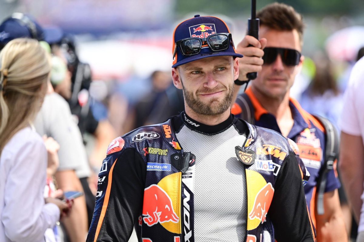 The Unexpected Moment When Raul Fernandez Takes the Spotlight: Brad Binder's KTM Damage and the Fan Interaction That Stole the Show
