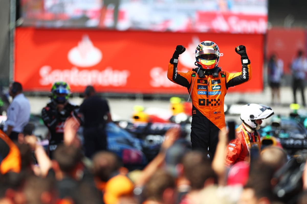 Piastri and his race engineer on his 2025 transformation