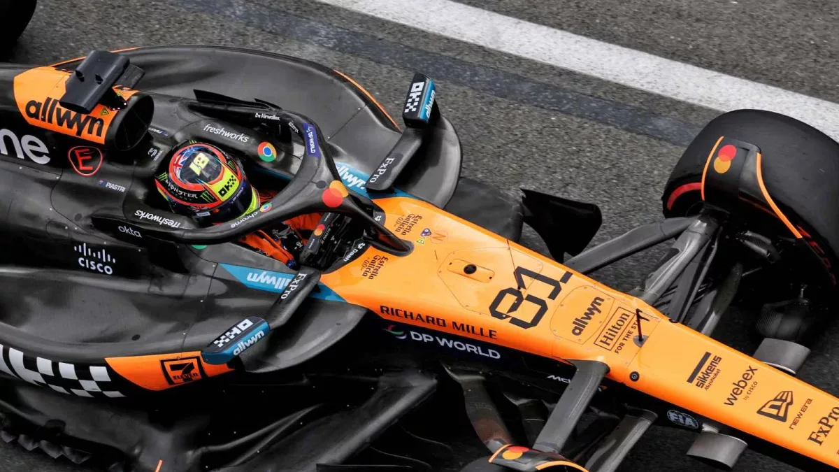 Oscar Piastri's Heart-Stopping Pit Lane Drama Leaves F1 Fans on the Edge of Their Seats