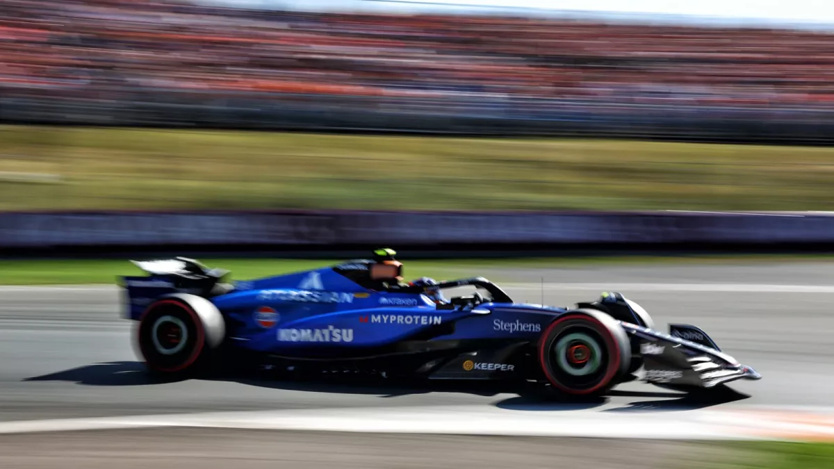 Carlos Sainz: Overcoming Unprecedented Challenges in a Season-Long Battle with Williams