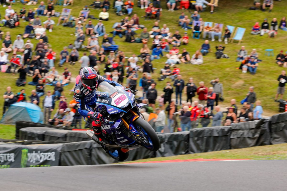 Revving Towards Victory: The Thrilling Qualifying Results of the 2025 British Superbikes at Cadwell Park