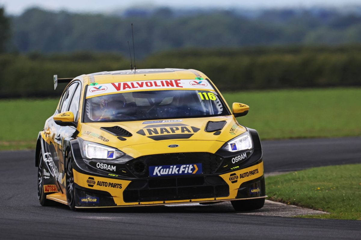 Thrilling Triumphs: Unveiling the BTCC Croft Round 18 Race Results!