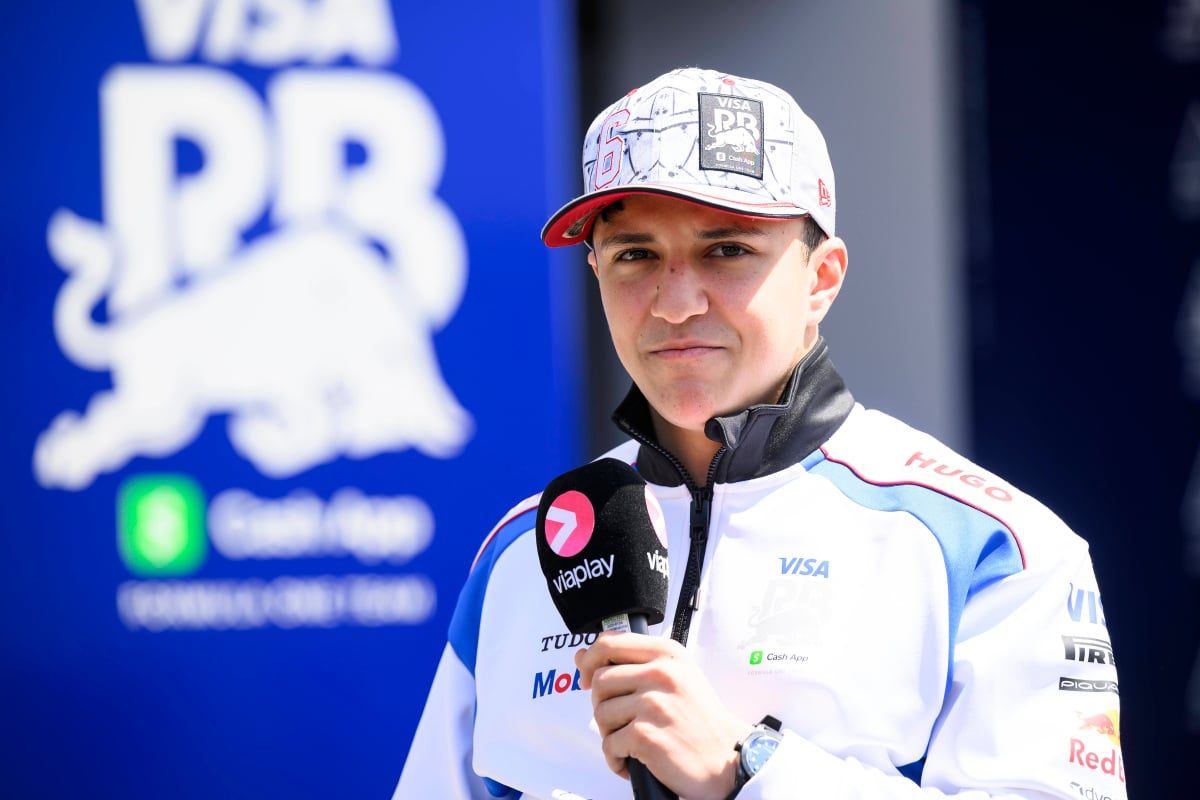 Verstappen's Masterful Response: An Unbeatable Performance in the Face of Hadjar's Red Bull Promotion