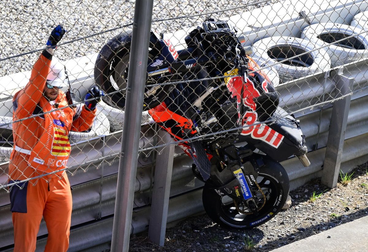 Rookie Sensation Enea Bastianini's Triumph and Tribulations at Barcelona: A Spectacle of Speed and Splintered Bikes