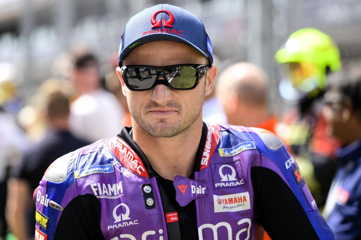 Jack Miller “exit stage left” after Binder contact, “tangle” with Martin