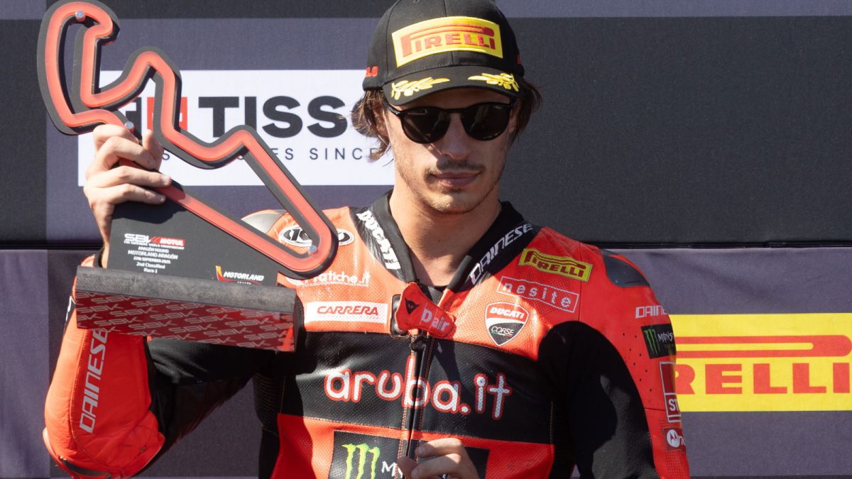 Striving for Supremacy: Nicolo Bulega's Valiant Efforts Against Toprak Razgatlioglu in Aragon WorldSBK Showdown