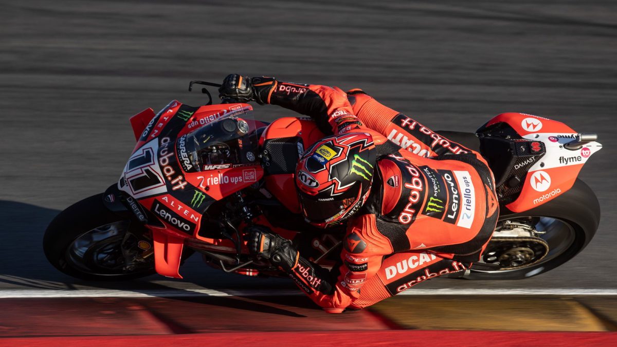 The Race to Glory: Thrilling Showdown at 2025 Aragon WorldSBK Superpole Race