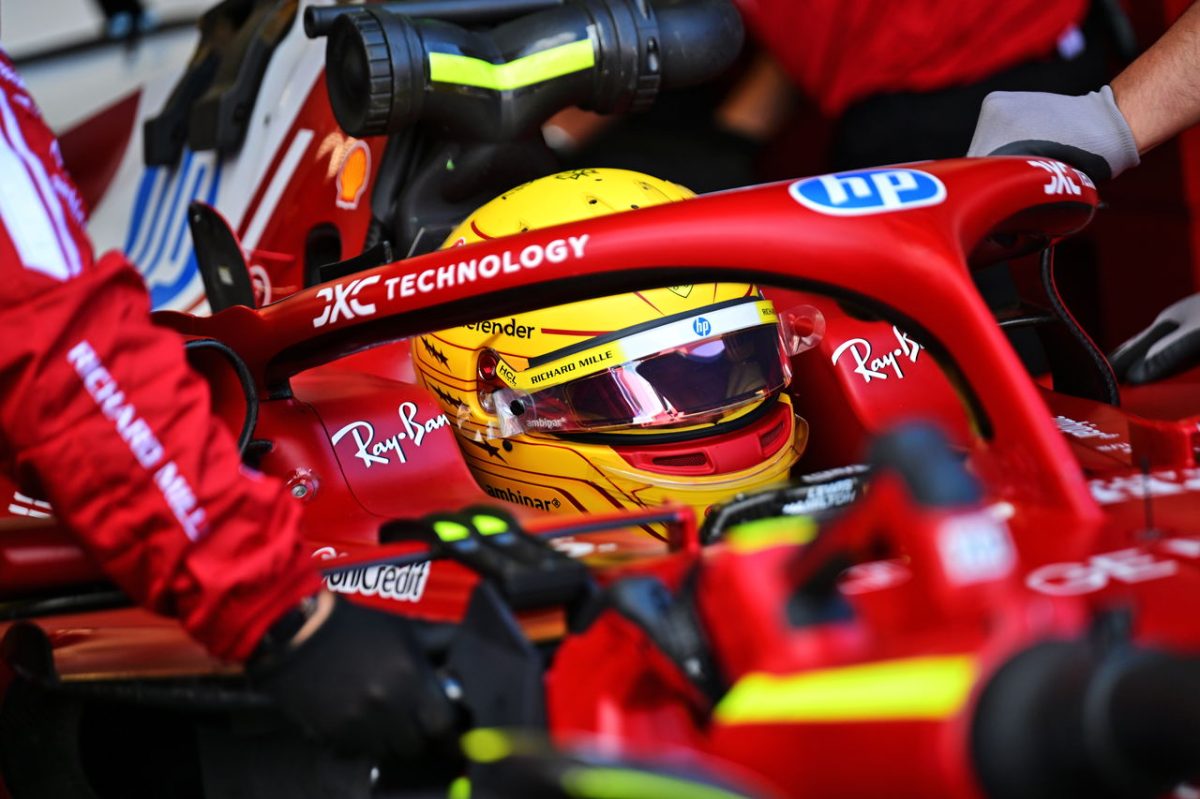 Legendary Champion Jacques Villeneuve's Wisdom: Deciding the Perfect Moment for Lewis Hamilton to Exit Formula 1