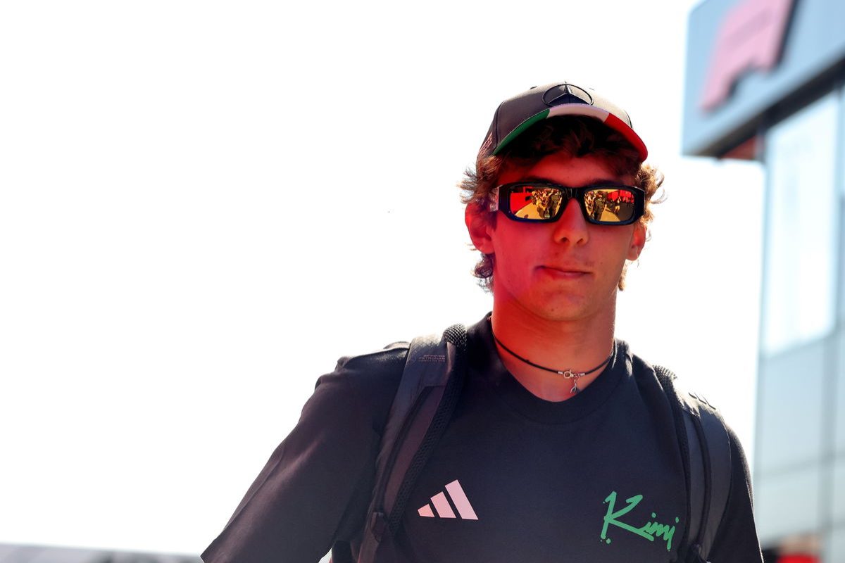 Mercedes Stands by Rising Star Kimi Antonelli amidst Criticism: A Reigning Partnership in the Making