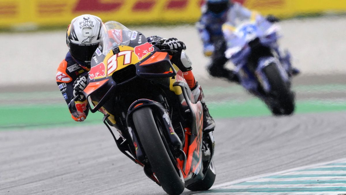 Revving Up the Excitement: Stay Tuned for LIVE Updates from the 2025 Malaysian MotoGP Qualifying at Sepang!