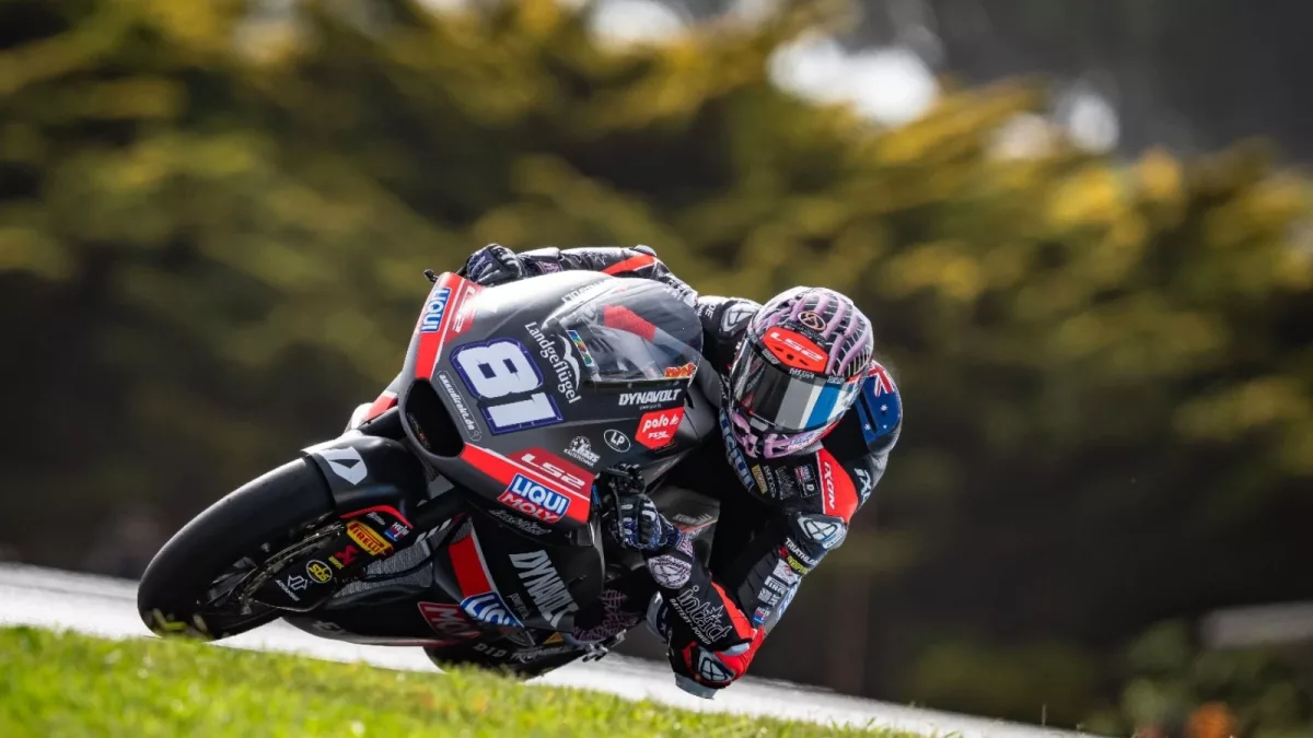 Senna Agius Triumphs in Front of Home Fans with Spectacular Australian Moto2 Win
