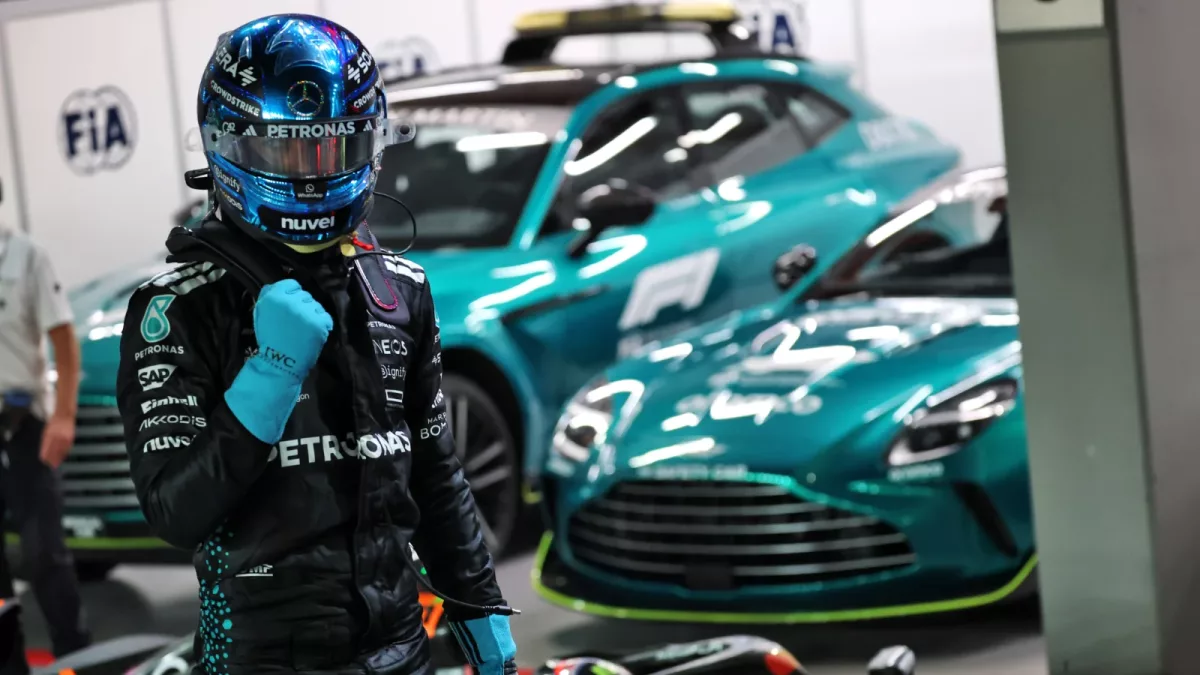 Electrifying George Russell Secures Pole at F1 Singapore GP Amid McLaren Challenges