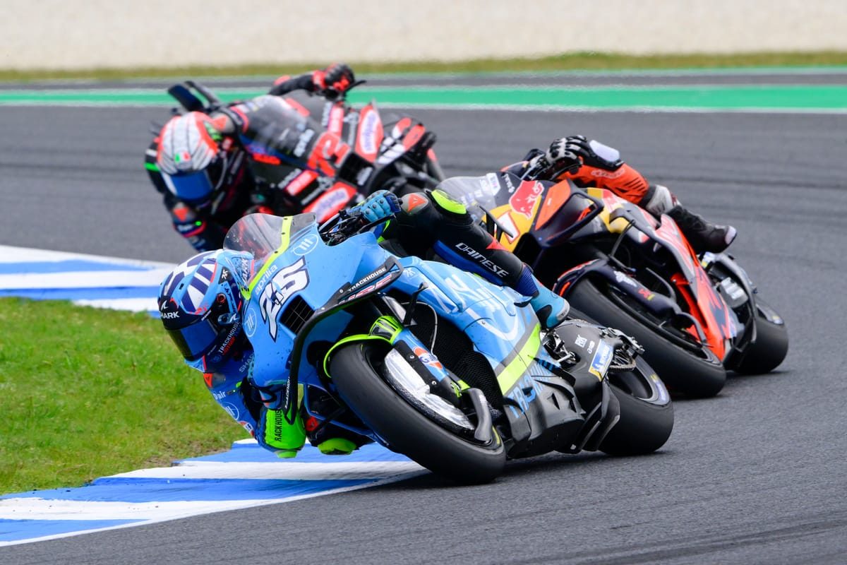 History in the Making: Fernandez Secures Maiden MotoGP Victory for Trackhouse Amid Controversial Bezzecchi Penalties