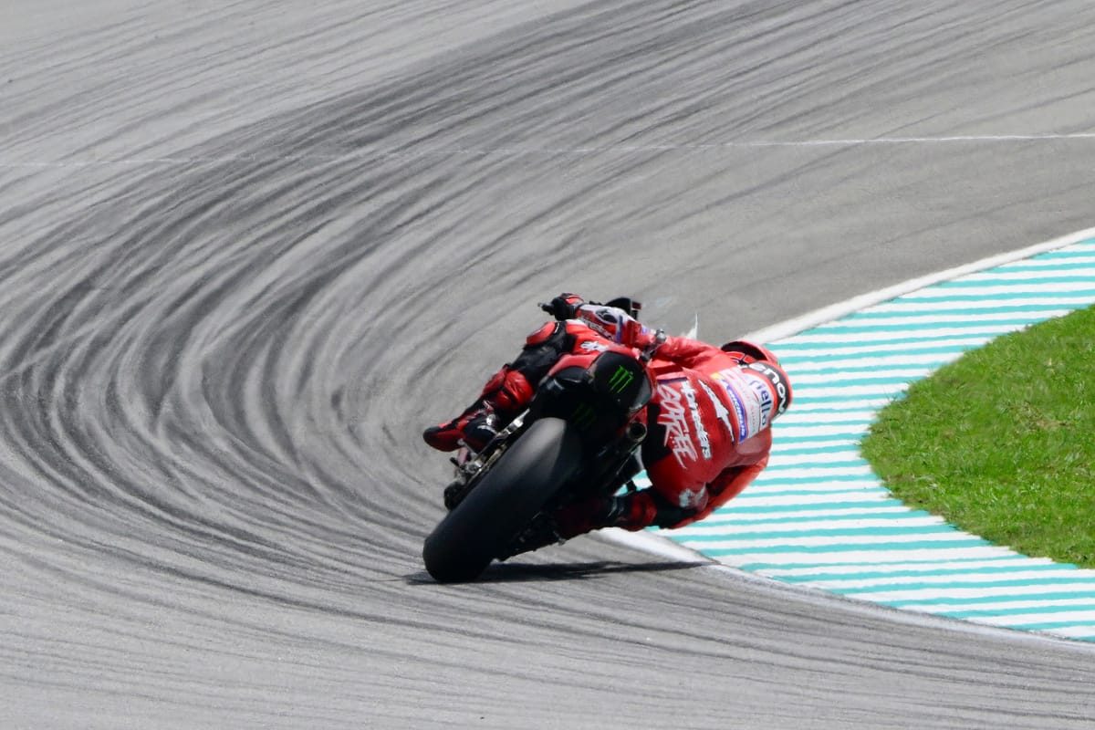 Bagnaia Dominates Motegi Qualifying with Spectacular Pole Position Triumph