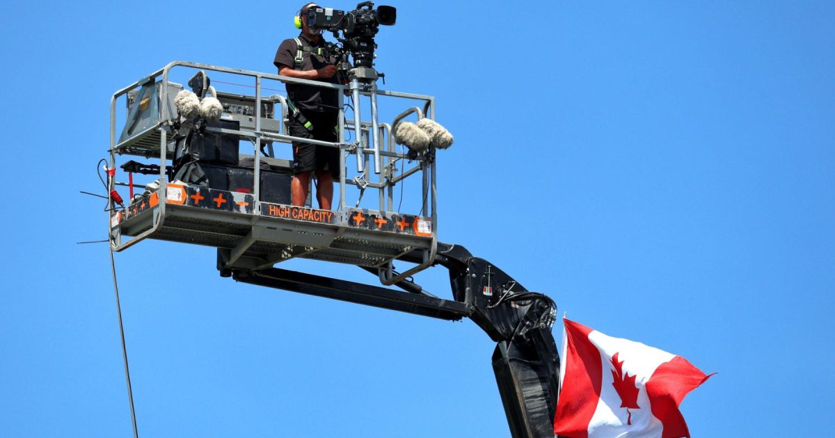 Apple Accelerates into Top Gear: Unveils Major Partnership with Formula 1