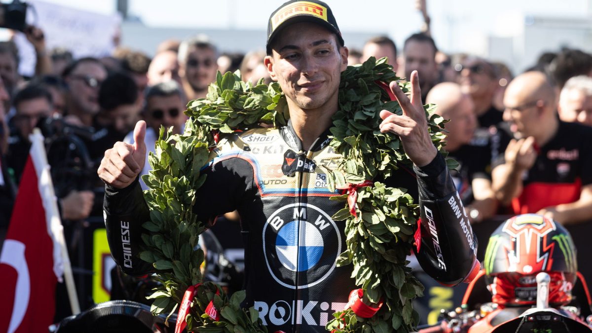 World Superbike Champion Toprak Razgatlioglu Shows Grace and Wisdom in Response to Rival Nicolo Bulega's Errors