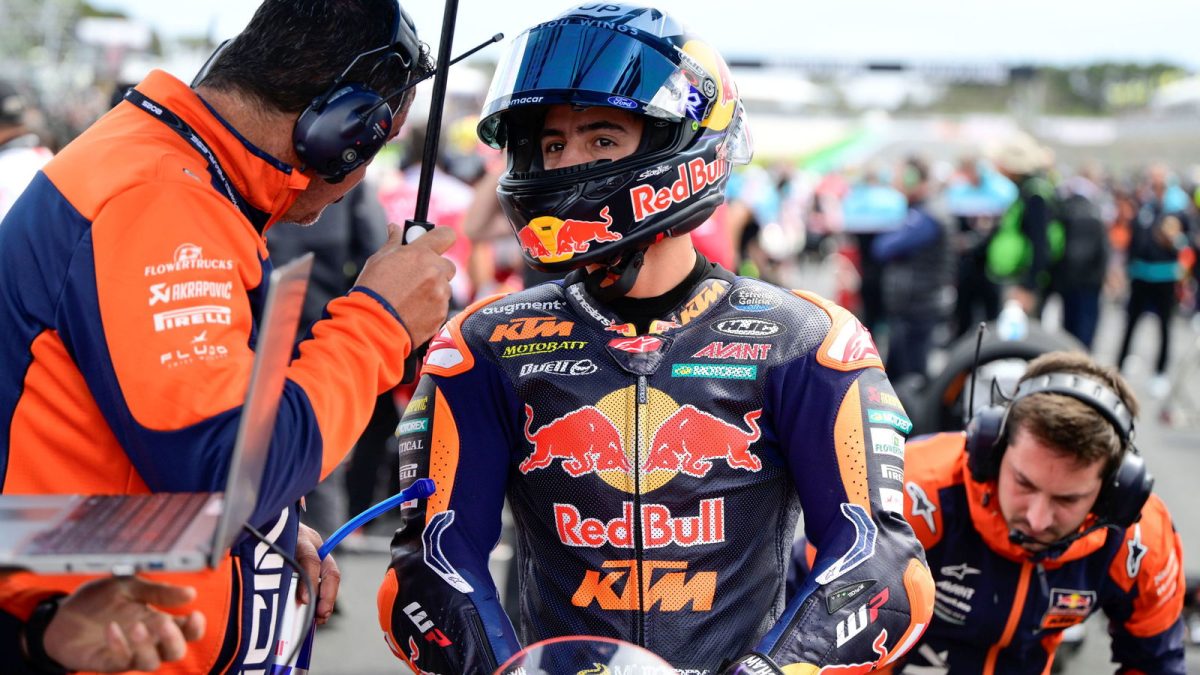 Malaysian Moto3 Showdown: Friday's Fastest Times Revealed for the 2025 Race Weekend