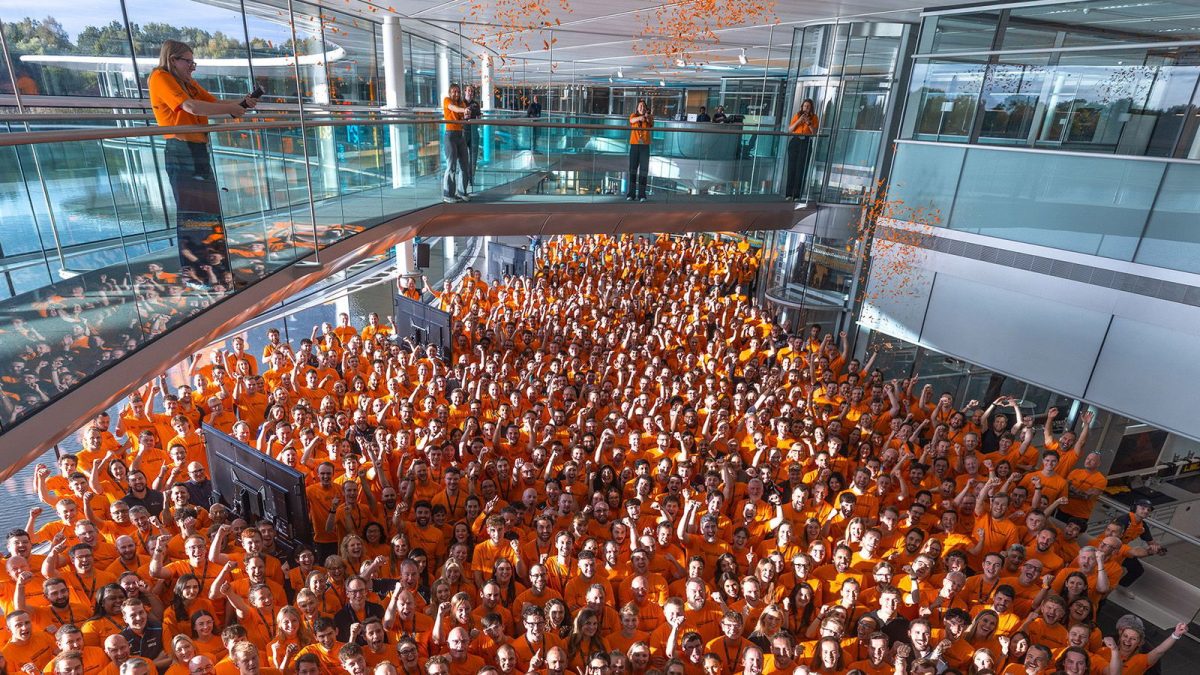 Triumphant Reflection: McLaren's 2025 F1 Constructors' Championship Victory Sparkles at the Factory