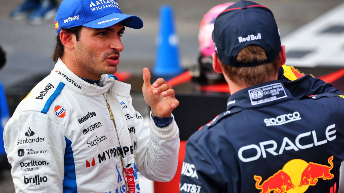 Carlos Sainz's bold claim: Unveiling the two F1 drivers faster than Max Verstappen 'over one lap'