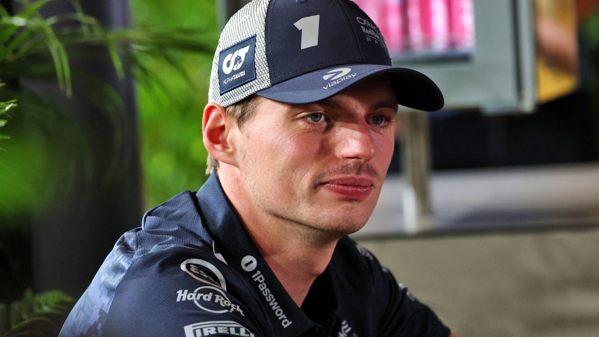 Verstappen's Fearless Mentality: Embracing the F1 Title Challenge with Unwavering Confidence