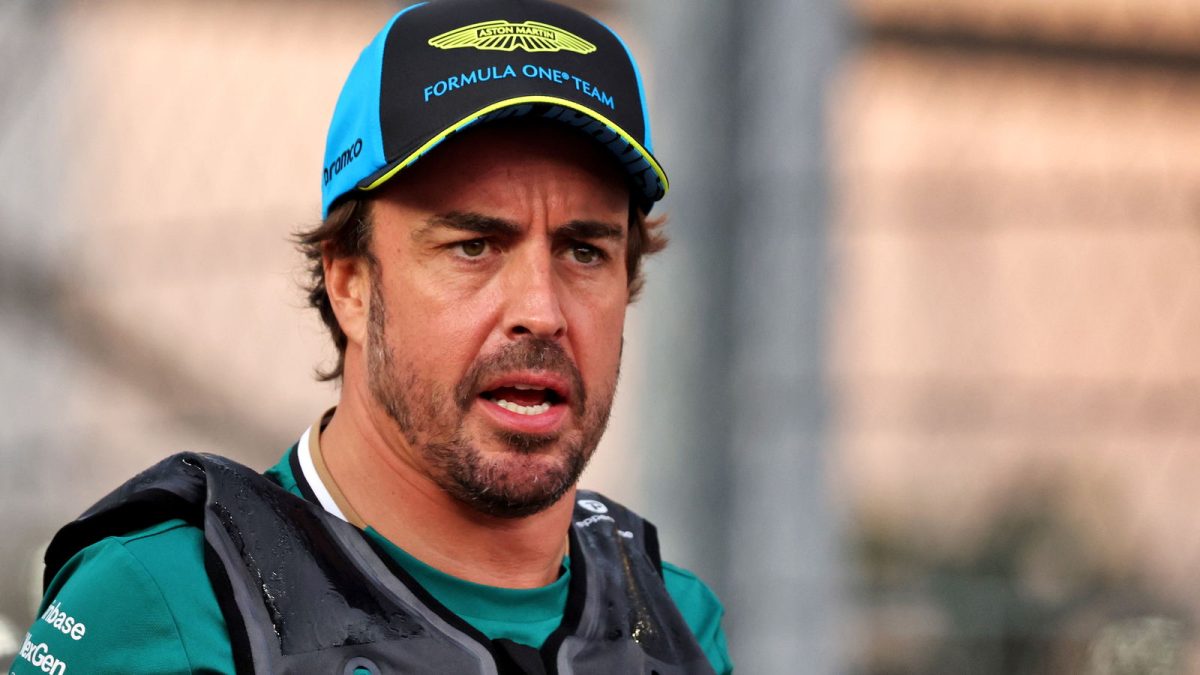 Fire and Fury: Fernando Alonso's Epic Radio Rant Confronts Lewis Hamilton's Brake Woes