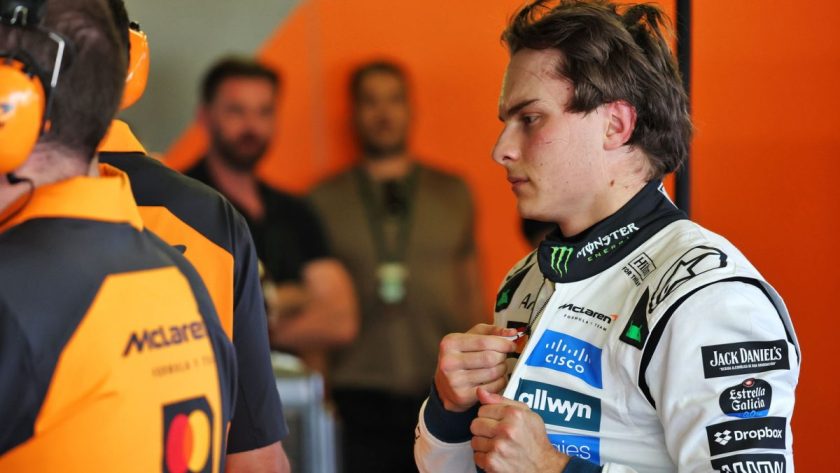 Jacques Villeneuve Raises Concerns for Rising Star Oscar Piastri's Future