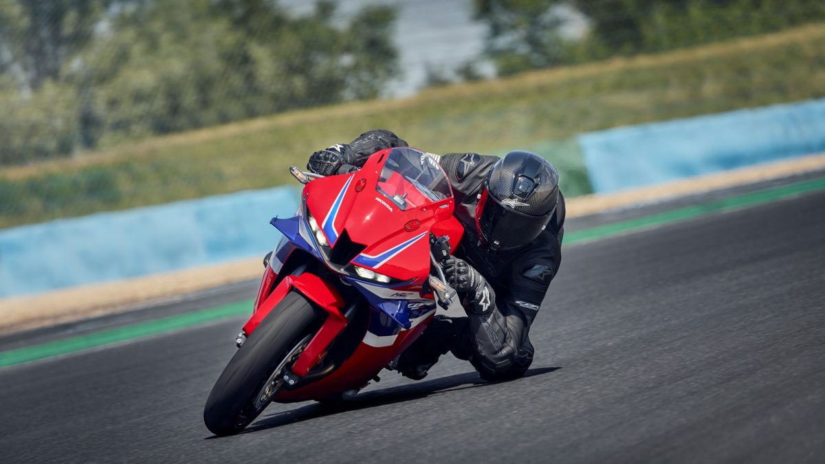 WorldSBK publishes World Sportbike technical regulations with odd bike list
