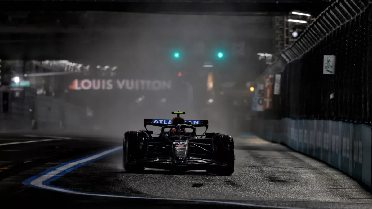 Carlos Sainz holding out for wet race in F1 Las Vegas GP after ‘pole-worthy’ qualifying lap