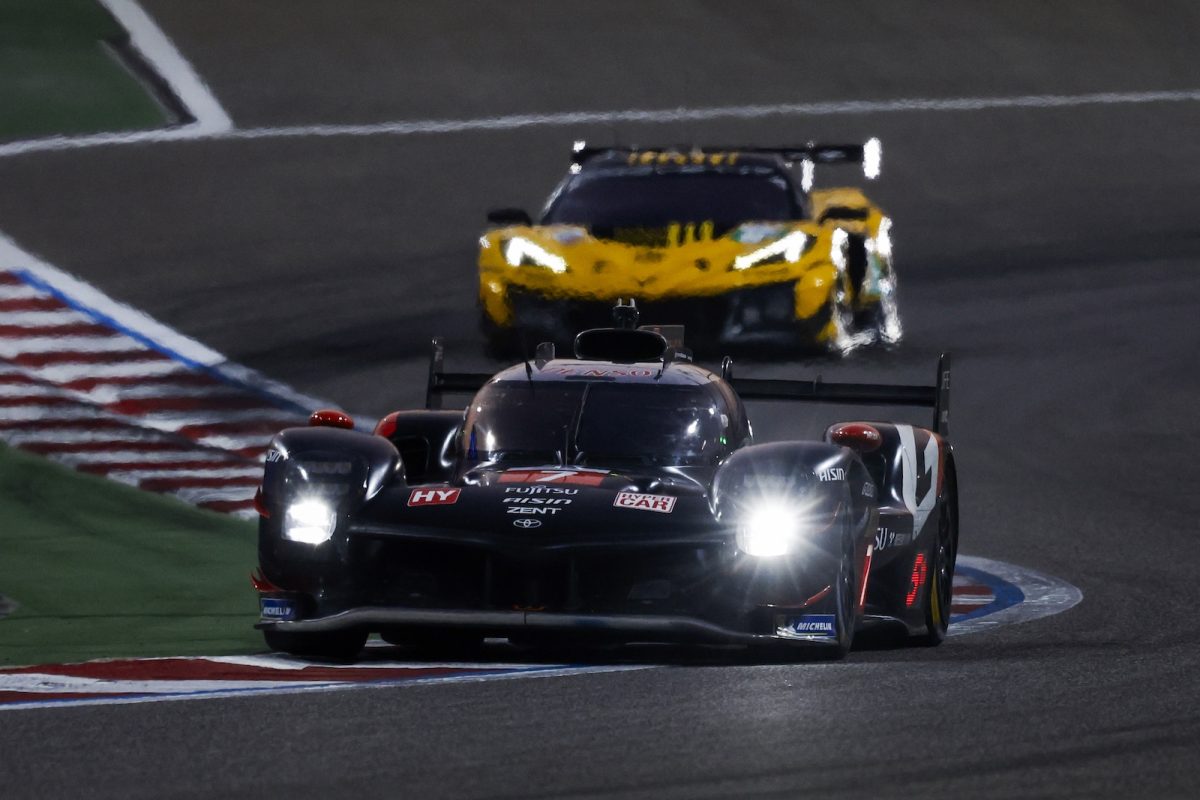 #7 Toyota wins at Bahrain, Ferrari take both world titles
