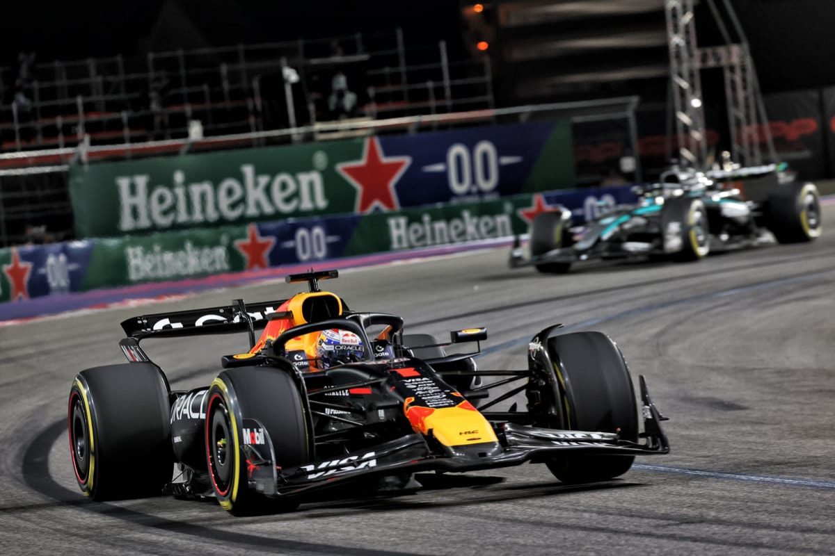 Verstappen Triumphs in Thrilling Las Vegas GP, Norris Fights for 2025 F1 Crown