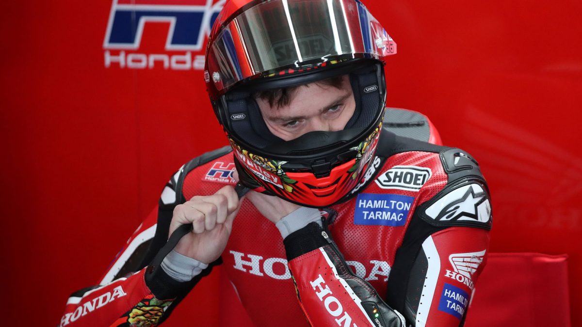 Navigating the Challenges: Jake Dixon Confronts Three Crashes in Debut WorldSBK Test