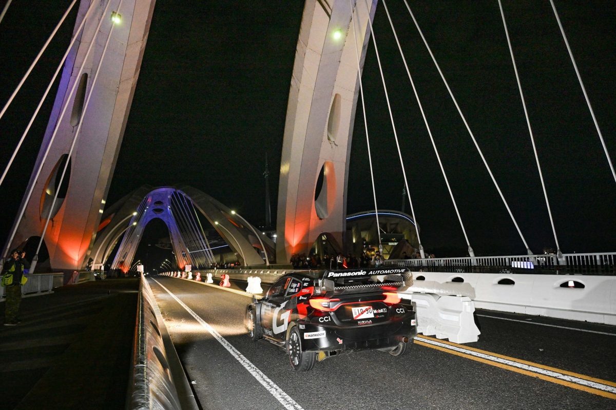 Battle on the Rally Tracks: Ogier vs Evans in a Showdown at Rally Japan