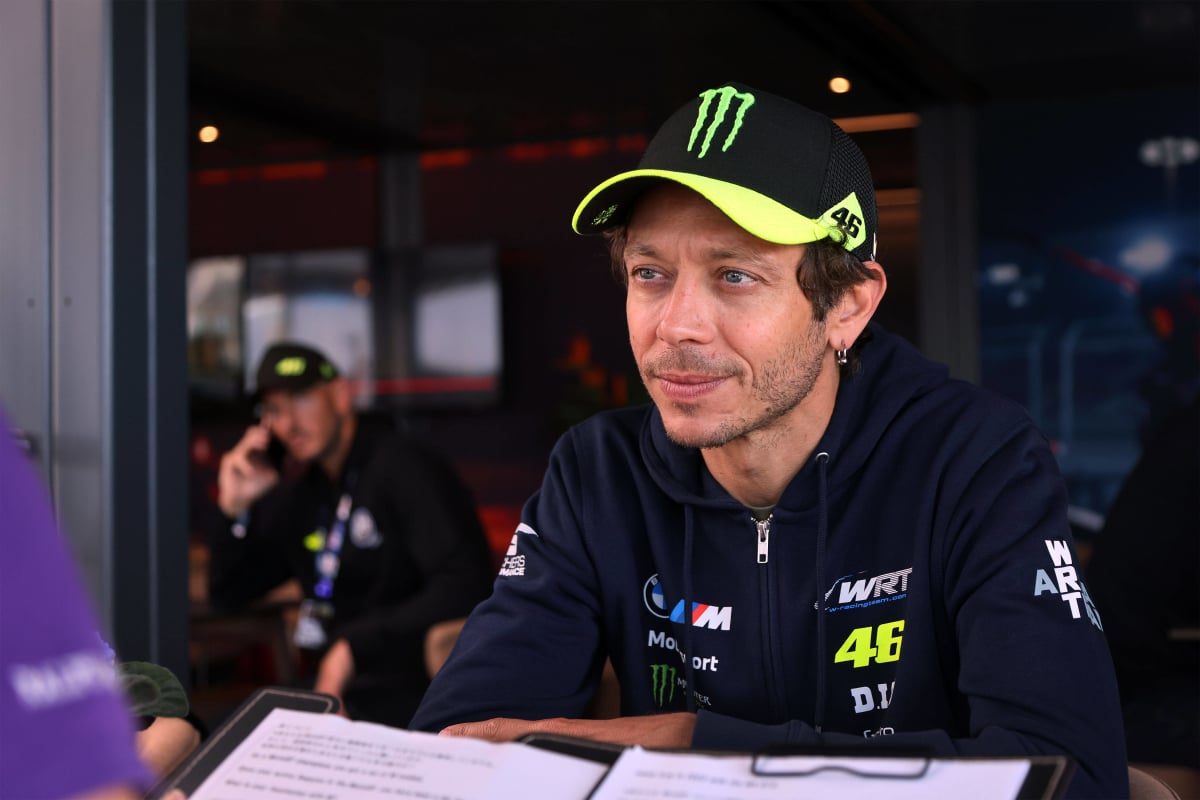 Accelerating Success: F1 Star Shares Valuable Insights from Racing Icon Valentino Rossi