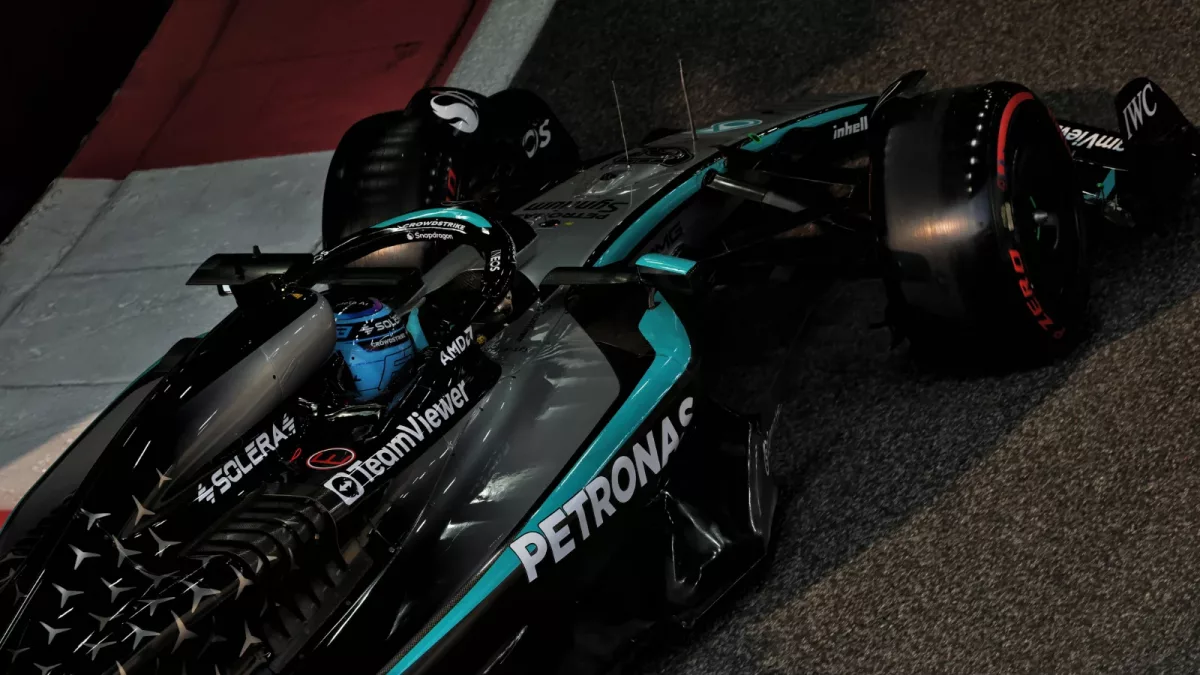 Unraveling the Spectacle: The Lackluster Abu Dhabi GP Highlights Mercedes' Struggles in F1's Ground-Effect Era