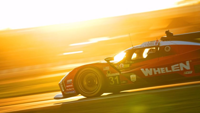 Earl Bamber seizes narrow lead of Daytona 24 for Cadillac at four hours