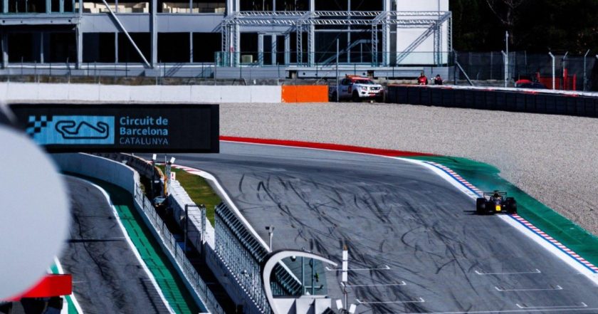 Spectacular Showdown in Barcelona: Verstappen vs Leclerc on an Empty Track