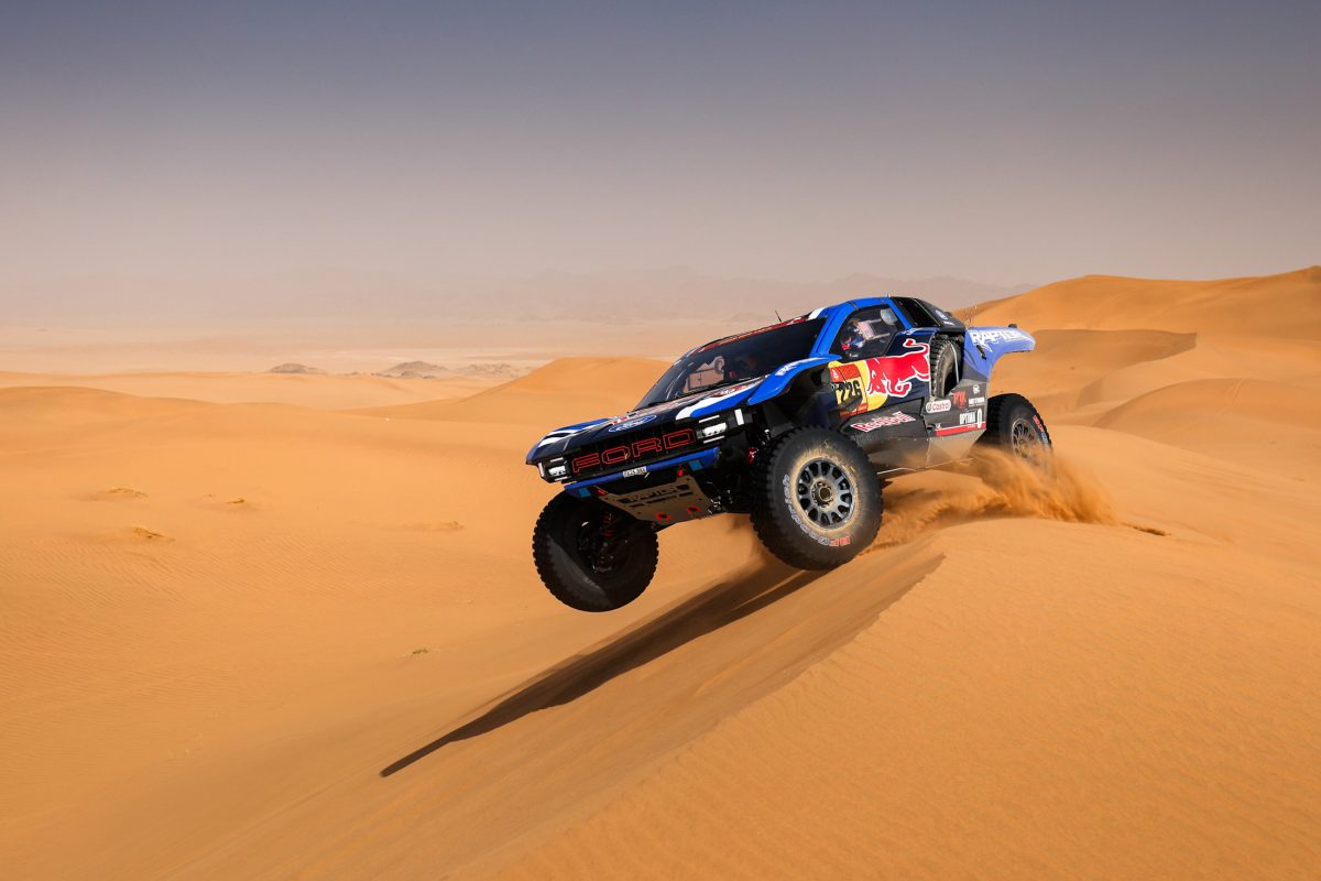 Ekstrom Emerges Victorious as Lategan Stumbles in Dakar Stage Seven