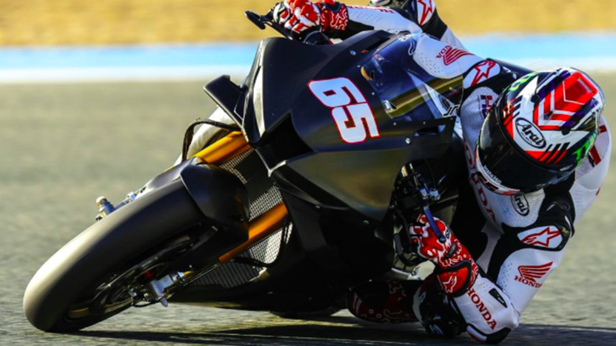Jonathan Rea gets first laps on Honda WorldSBK bike at Jerez test
