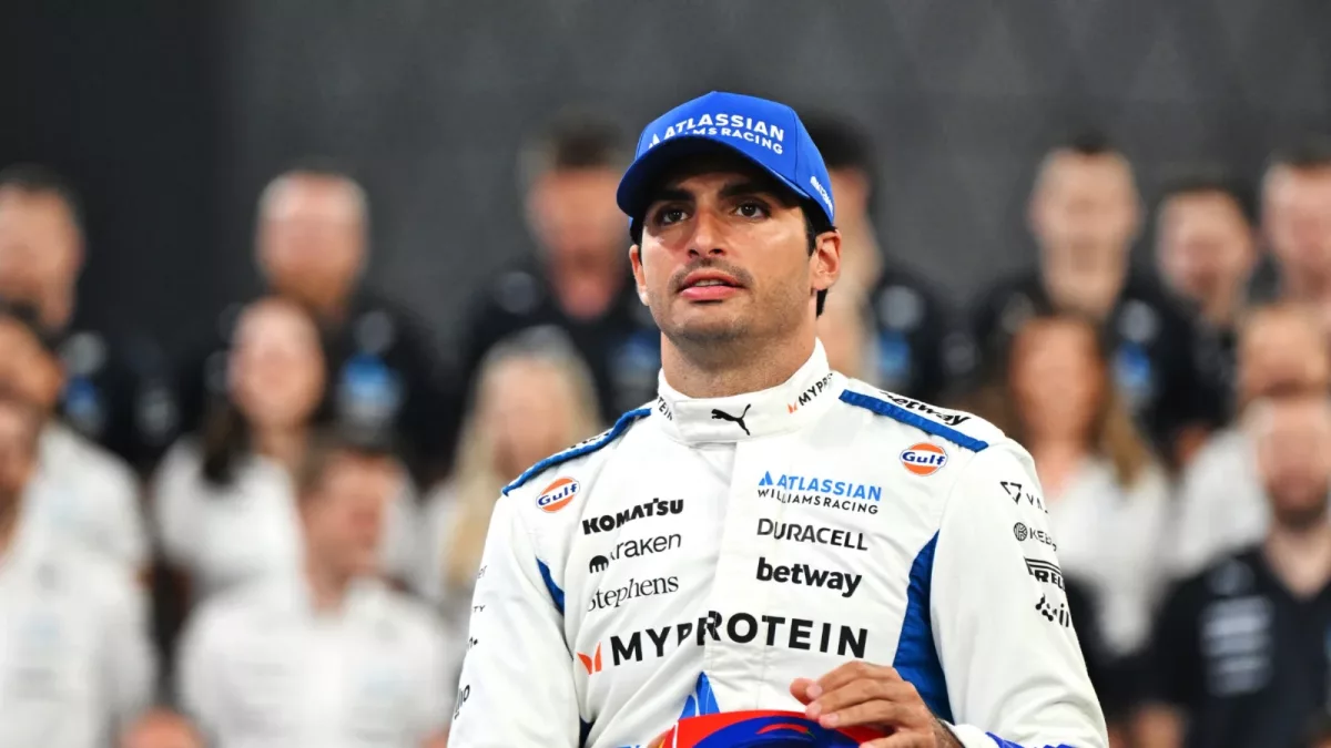 Williams F1 Team Receives Supportive Gesture from Carlos Sainz Amidst Testing Setbacks