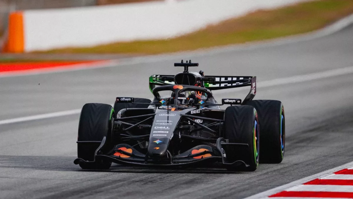 McLaren Sets the Benchmark: F1 Rivals Left in Awe After Productive Testing Week