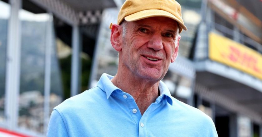 Adrian Newey weighs in on Mercedes engine trick debate: 'I'm biased'