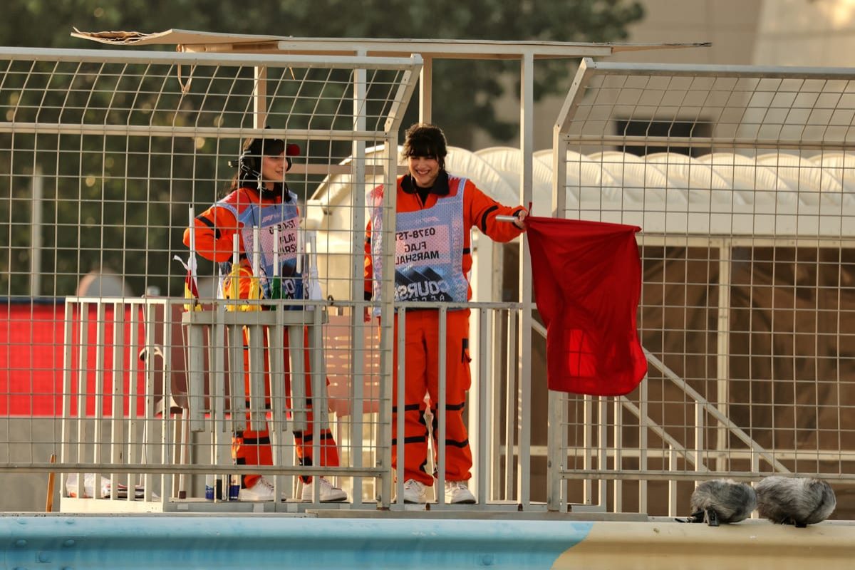 The Unexpected Drama: Stray Wing Mirror Adds Intrigue to Bahrain Test