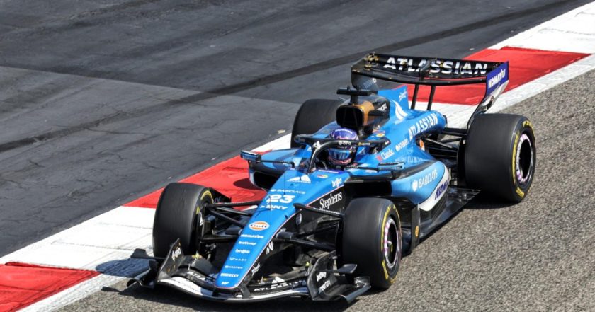 Revving Up History: Williams Racing Signs F1 Champion on Iconic Anniversary