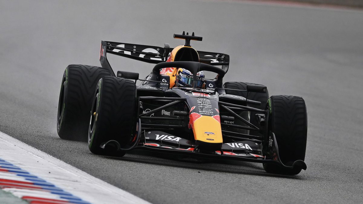George Russell's Bold Red Bull F1 Engine Warning: A Force to be Reckoned With