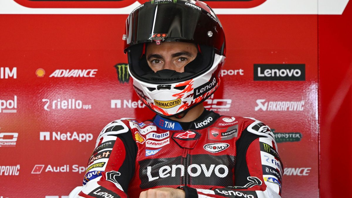 Respected MotoGP Icon Rallies for Pecco Bagnaia's Title Quest