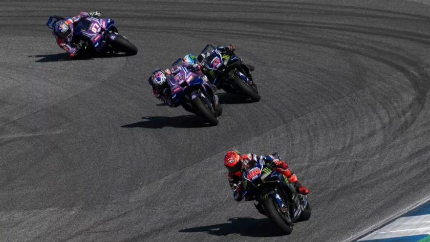 Jorge Lorenzo Defends Yamaha and Condemns Criticism: The V4 MotoGP Bike Debate