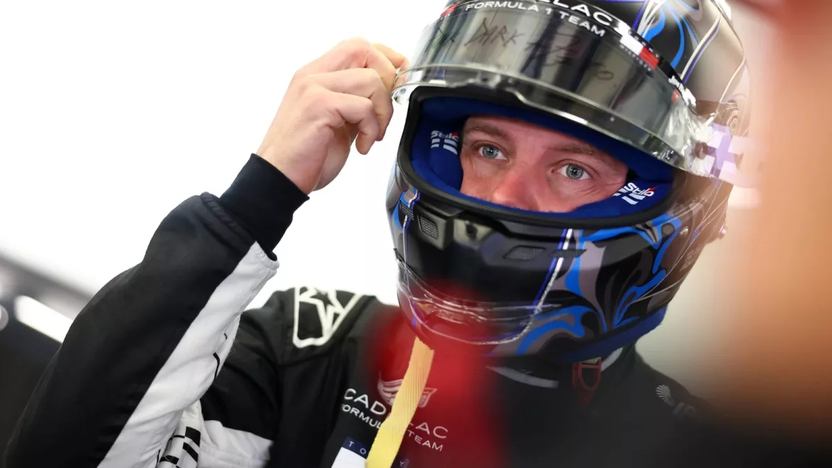 The Ultimate Motorsport Treasure: Bid on Valtteri Bottas&rsquo; Iconic Race-Worn F1 Helmet!