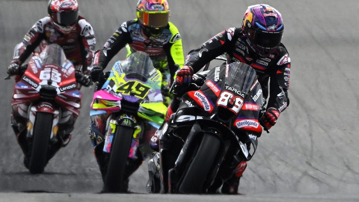 Unveiling Innovation: Jorge Martin's Unique Aprilia MotoGP Strategy Sets Him Apart from Ducati