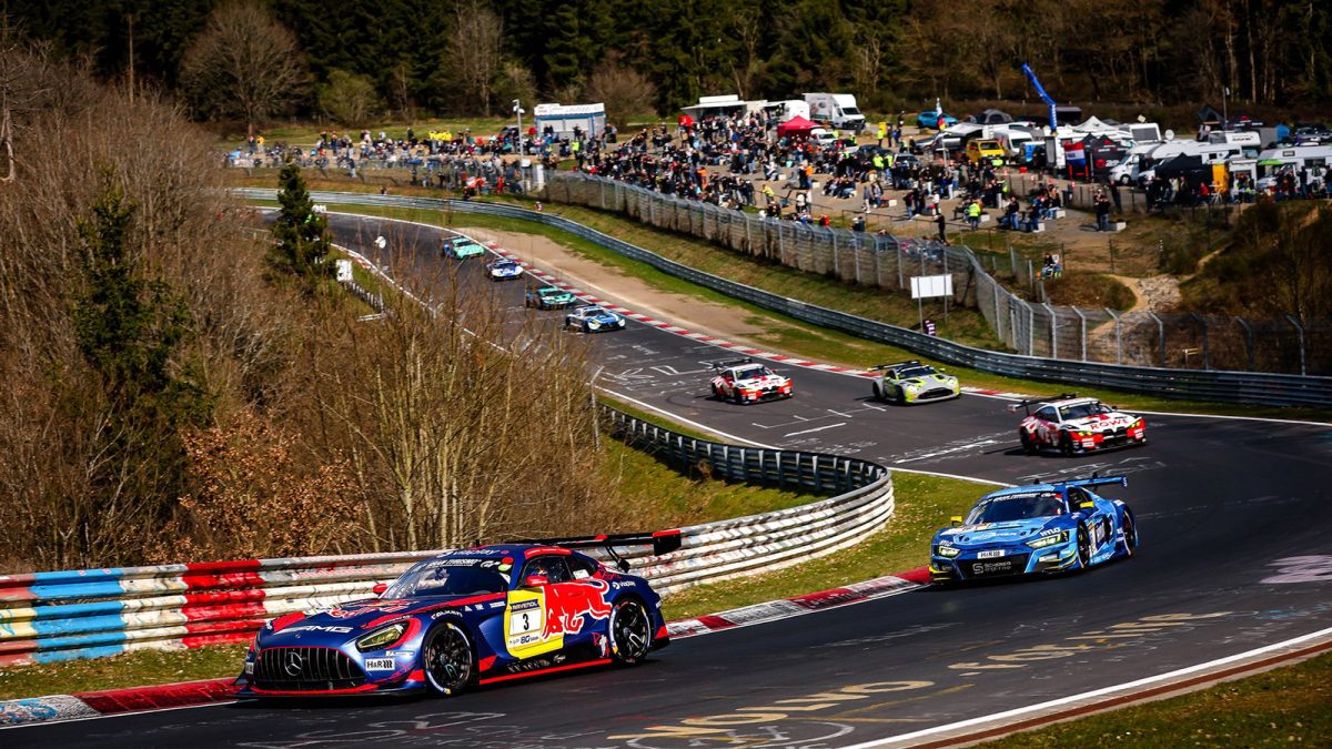 Driver dies after multi-car crash suspends NLS4 at the Nurburgring